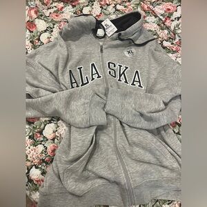 men’s gray alaska logo zip-up hoodie sweatshirt NWT